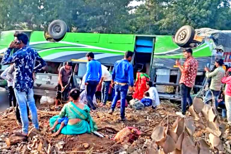 Road accident on Indore Ichhapur Highway