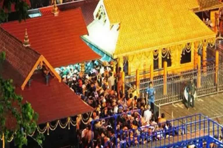 KERALA RAINS  KERALA RAINS sabarimala Restriction  Restriction on devotees entry sabarimala  sabarimala pathanamthitta  pathanamthitta KERALA RAINS  കനത്ത മഴ കേരളം  ശബരിമല പത്തനംതിട്ട  ശബരിമല തീര്‍ഥാടനം പത്തനംതിട്ട  മുഖ്യമന്ത്രി പിണറായി വിജയന്‍  ശബരിമല പത്തനംതിട്ട