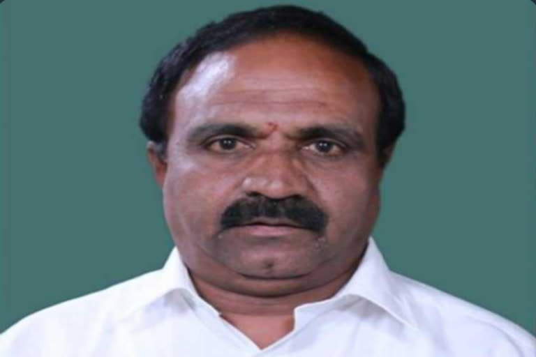 ex admk mp gopalakrishnan, drunken viral video fame, dismissed from party, admk party, அதிமுக முன்னாள் எம் பி, நீலகிரி மாவட்ட அவைத் தலைவர் கோபாலகிருஷ்ணன், கட்சி பதவியிலிருந்து நீக்கம், அதிமுக கட்சி