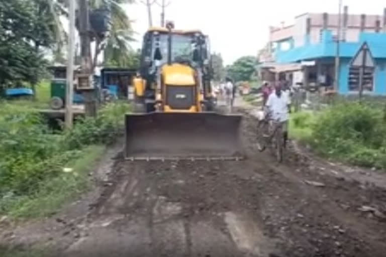 Andhra man repairs public road ahead of son's wedding