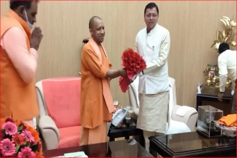 Pushkar Singh Dhami and Yogi meet in Lucknow