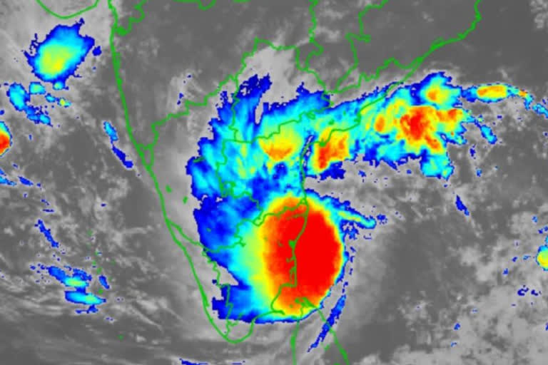 depression-over-bay-of-bengal-which-will-cross-coast-between-tamilnadu-and-andhra-pradesh-early-on-friday