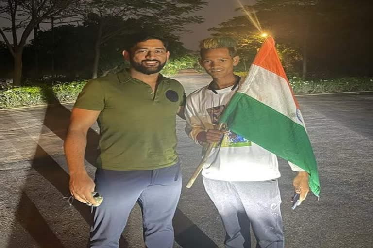 MS Dhoni surprises fan who walked 1,436 km again