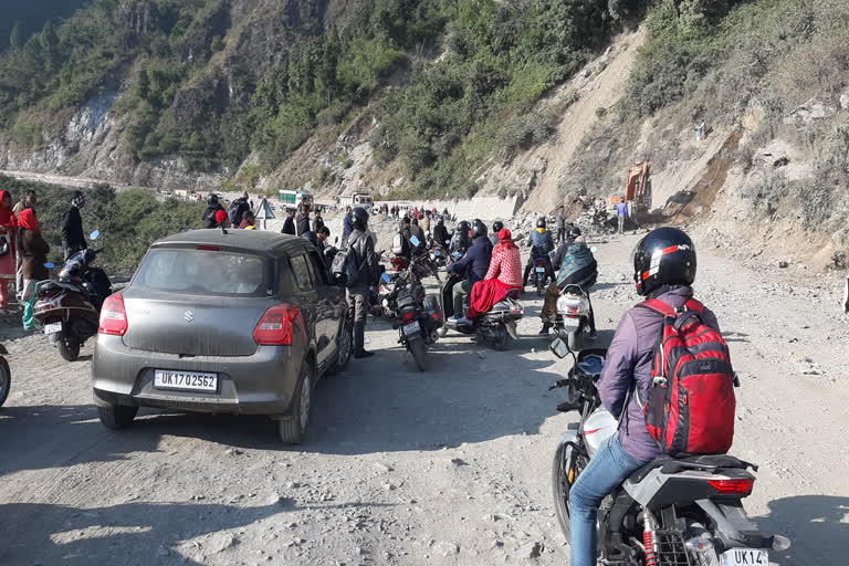 rishikesh gangotri road closed