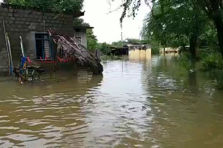 కడప జిల్లాలో భారీ వర్షాలు