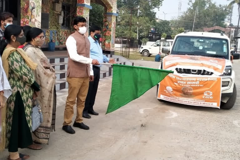 DM flagged off relief kit vehicle in Darbhanga