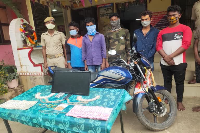 6 member dokait gang arrested by gopa police