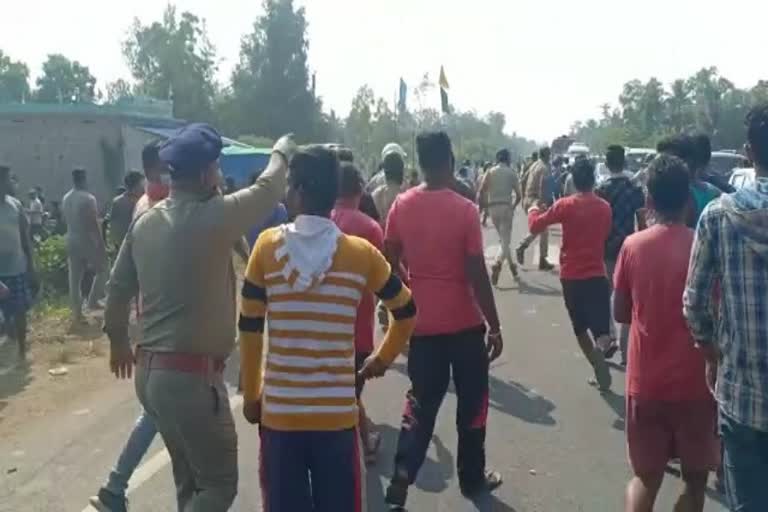 Road Block at East Medinipur