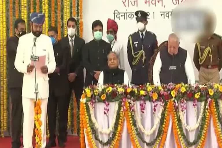 രാജസ്ഥാന്‍ മന്ത്രിസഭ  അശോക് ഗഹലോട്ട്  കോണ്‍ഗ്രസ് വാര്‍ത്ത  പുതിയ മന്ത്രിസഭ  സത്യപ്രതിജ്ഞ  സച്ചിന്‍ പൈലറ്റ്  അശോക് ഗഹലോട്ട്  Rajasthan Cabinet expanded  Ashok Gehlot  Sachin Pilot  National news  oath taking ceremony