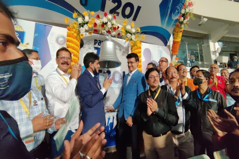 Sourav Ganguly rings ceremonial bell at Eden Gardens