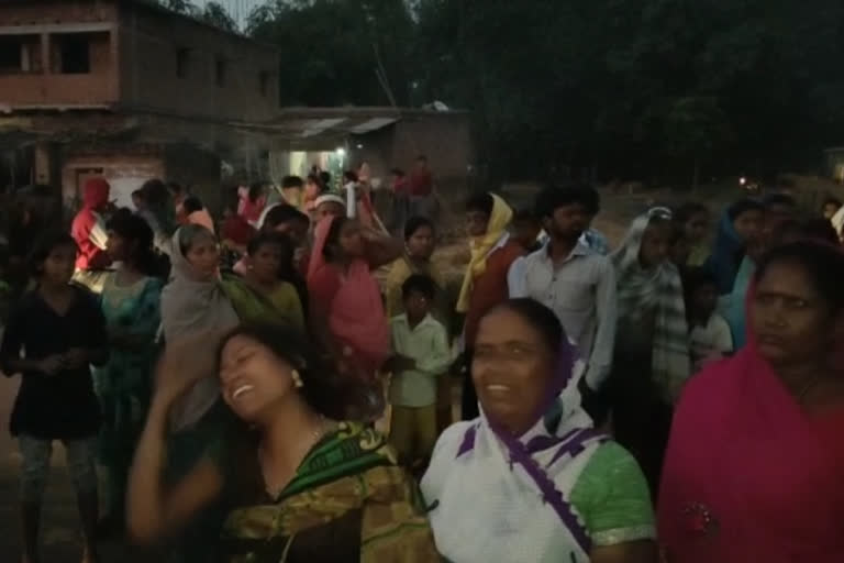 Road accident near Ghoranjo on Giridih-Jamua main road