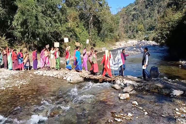 villagers demand langurgad bridge construction