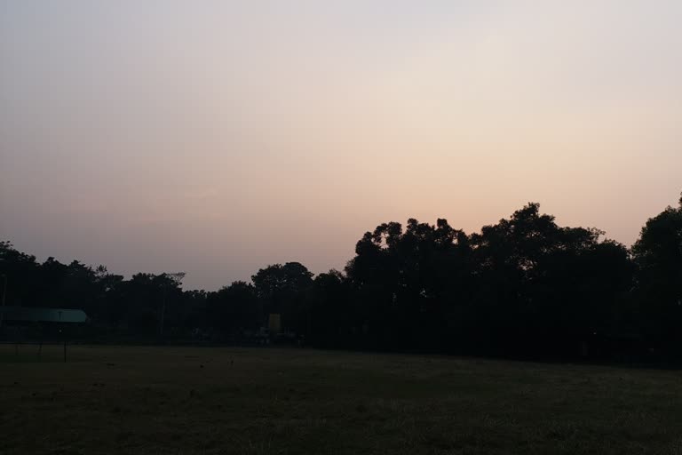 Partly cloudy sky in Kolkata