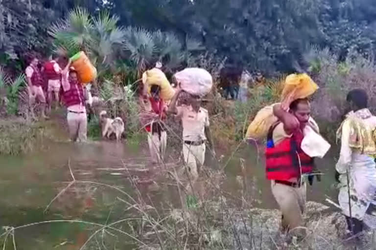 Protection of those trapped at island in Gangavati