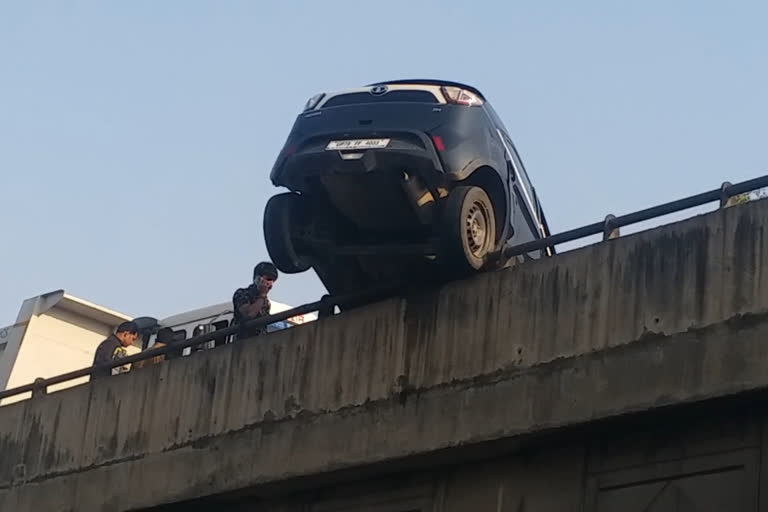 Lucknow: A car got stuck in the railing of a bridge in a shocking road accident