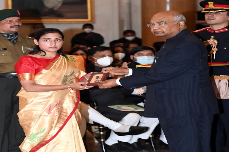 President Ram Nath Kovind honored Deepak Singh with Vir Chakra