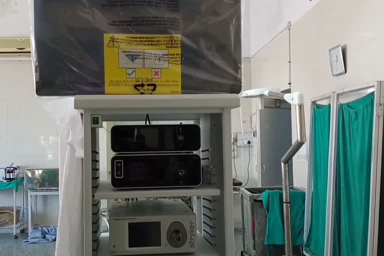 laparoscopic machine installed