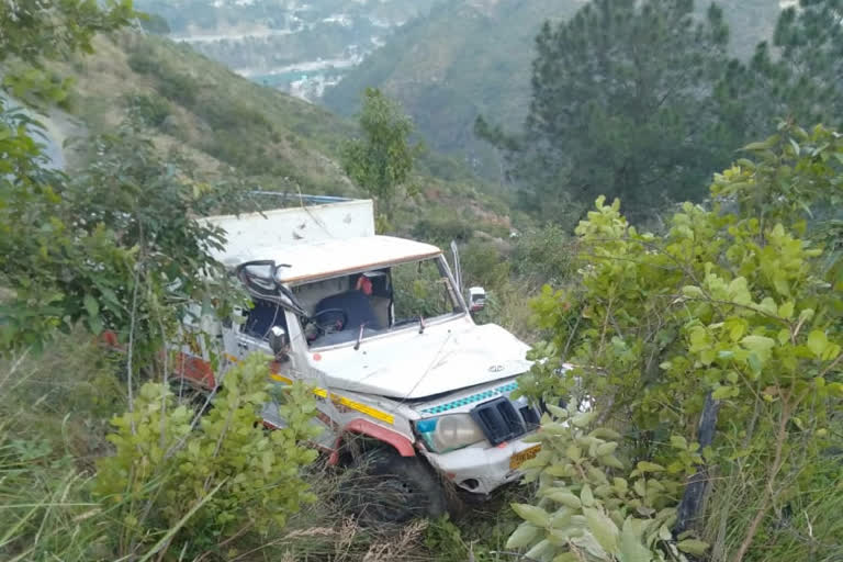 srinagar pickup accident