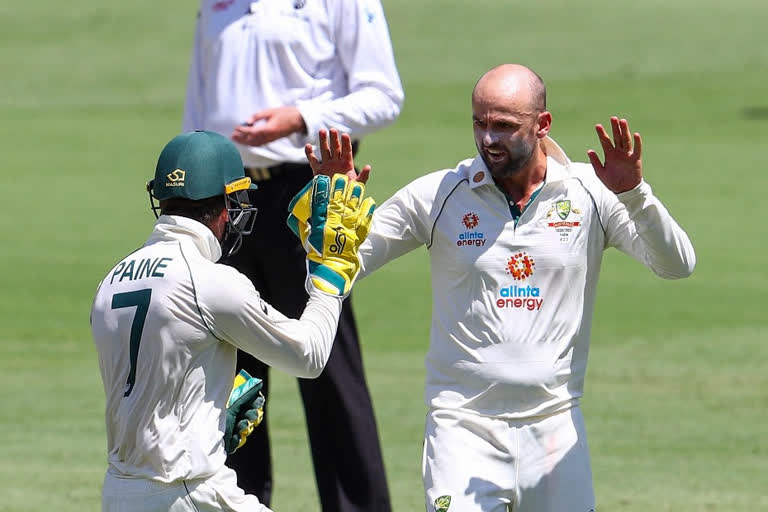 Nathan Lyon, Tim Paine