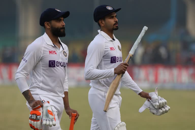 On debut, Iyer shows the way as India score 258/4