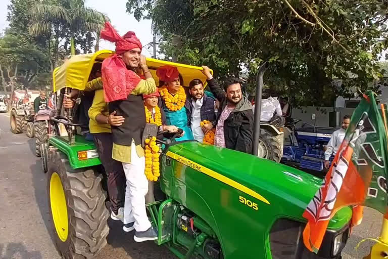 Bhartiya Kisan Morcha Rally: میرٹھ میں بھارتیہ کسان مورچہ کی جانب سے ٹریکٹر ریلی کا اہتمام