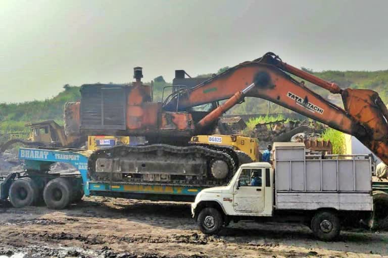 Tata Hitachi machine sent to Dhori