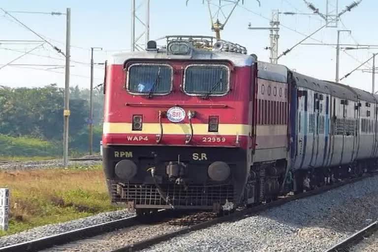 Railway employees were in awe for three days