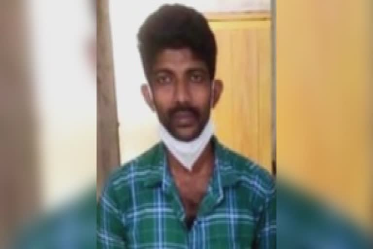 Quotation team leader arrested  Robbery case  ക്വട്ടേഷൻ സംഘത്തലവൻ പിടിയിൽ  കവർച്ച  പശ്ചിമ ബംഗാൾ സ്വദേശി  West Bengal native  സ്വർണം കവർന്ന സംഭവം  gold looted case  kozhikode crime news