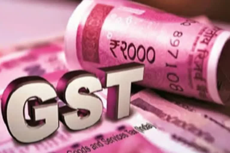 Traders against arbitrary GST rates