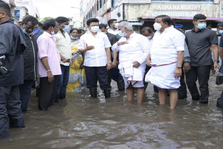 chennai rain news  chennai rain update  chennai flood affected area  cm stalin visit flood affected area in chennai  flood affected area  cm stalin visit pulianthope area  சென்னை மழை பாதிப்புகள்  வெள்ள பாதிப்பு பகுதிகளை ஆய்வு செய்த ஸ்டாலின்  சென்னை புளியந்தோப்பு பகுதியில் ஸ்டாலின் ஆய்வு  சென்னையில் ஸ்டாலின் ஆய்வு