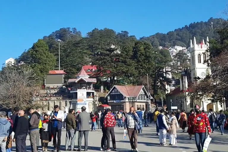 Tourist crowd in Shimla