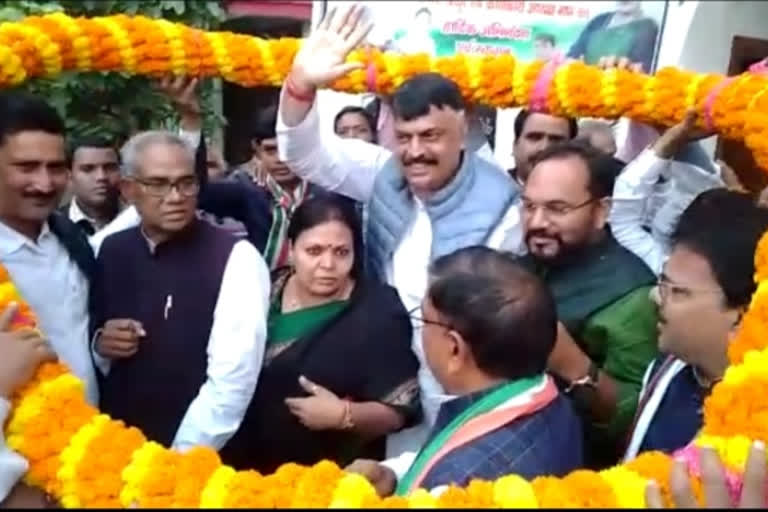 Congress Jan Jagaran Abhiyan in Godda Jharkhand Congress President Rajesh Thakur praised BJP