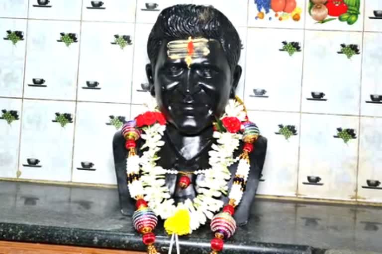 ಪುನೀತ್ ರಾಜ್ ಕುಮಾರ್ ಪುತ್ಥಳಿ, puneeth rajkumar statue