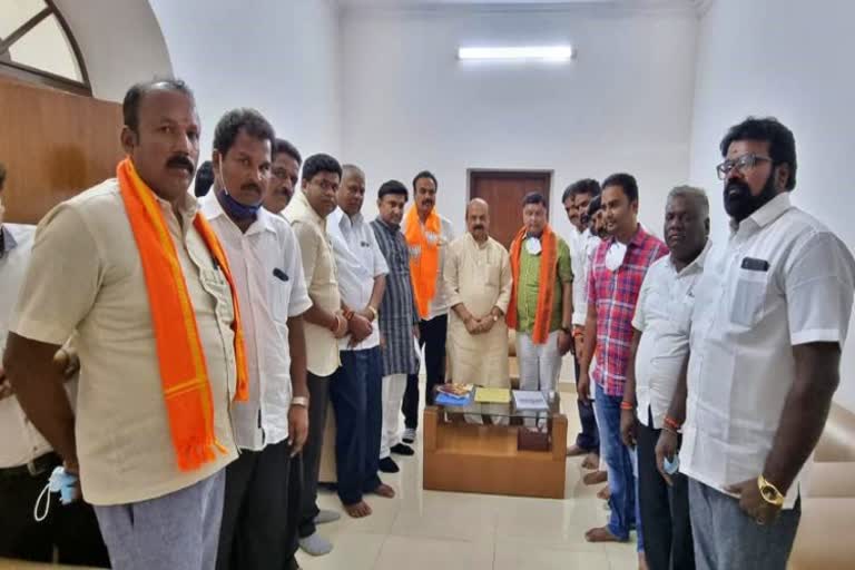 BJP leaders meeting in Varthoor Prakash residence