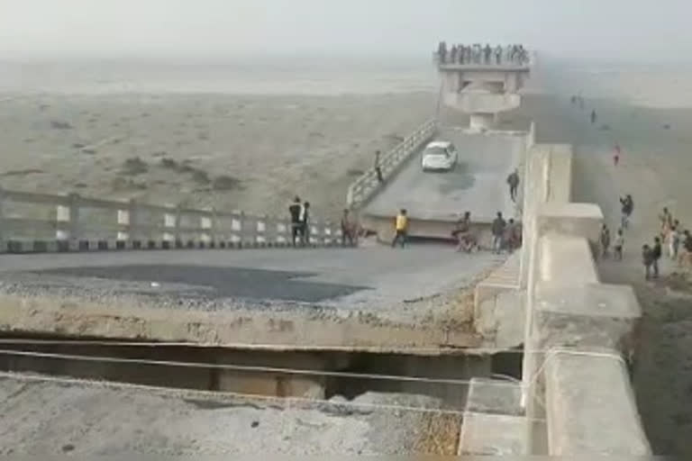 कोलाघाट पुल का बड़ा हिस्सा भरभरा कर गिरा