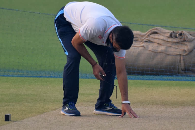 rahul Dravid latest news, Dravid gives Rs 35000 to groundsmen , ద్రవిడ్ సాయం, ద్రవిడ్ లేటెస్ట్ న్యూస్