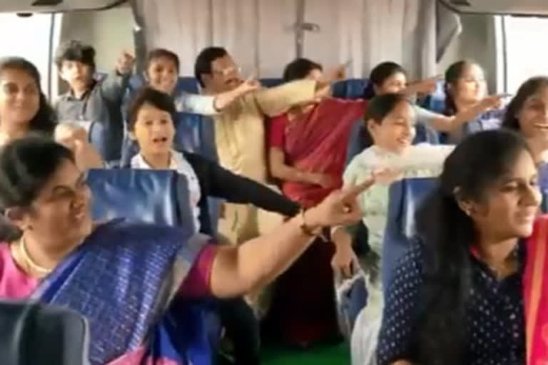 Sajjanar family in rtc bus