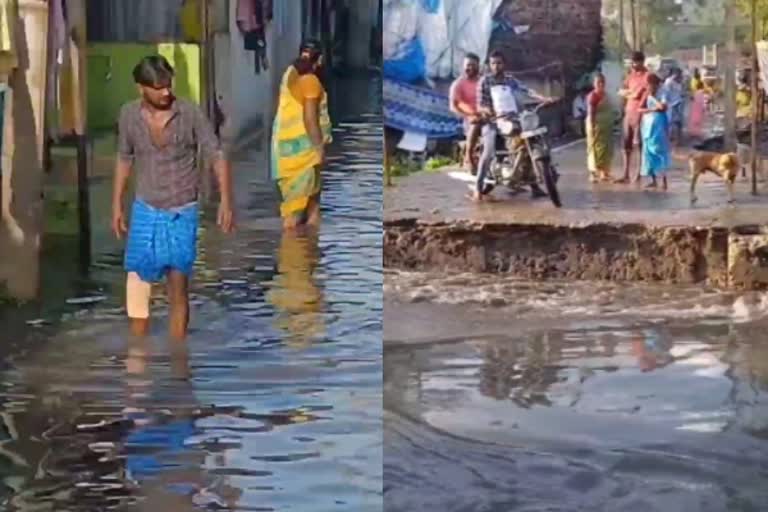 வீடுகளை சூழ்ந்த வெள்ளம்