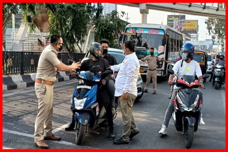 কেৱল চালকে হেলমেট পিন্ধিলেই নহ'ব এতিয়াৰে পৰা