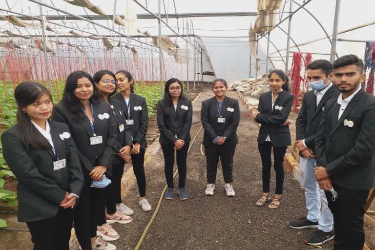 Foreign tour of Junagadh students: કૃષિ પદ્ધતિ અને ટેક્નોલોજીની તાલીમ લેવા કૃષિ કોલેજના 15 વિદ્યાર્થીઓ વિદેશ જશે