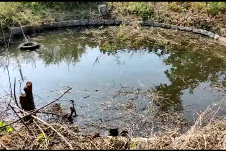 Car fell into well in siddipet