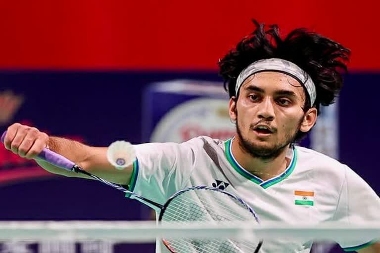 Injured Momota retires against Lakshya Sen  Lakshya Sen  ബിഡബ്ല്യുഎഫ് വേള്‍ഡ് ടൂര്‍ ഫൈനല്‍സ്  ലക്ഷ്യാ സെന്‍  കെന്‍റോ മൊമോട്ട  BWF World Tour Finals