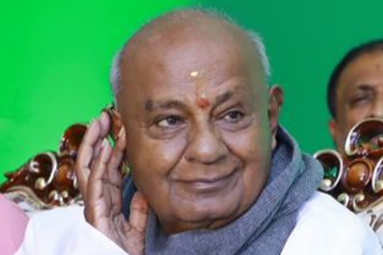 Today HD Devegowda campaign, Devegowda campaign for JDS candidate, HD Devegowda campaign in Chikkaballapura, Karnataka council election, Karnataka council election 2021, Karnataka council election 2021 news,  ಇಂದಿನಿಂದ ಪ್ರಚಾರದ ಅಖಾಡಕ್ಕೆ ದೇವೇಗೌಡರು, ಜೆಡಿಎಸ್​ ಅಭ್ಯರ್ಥಿ ಪರ ದೇವೇಗೌಡ ಪ್ರಚಾರ, ಚಿಕ್ಕಬಳ್ಳಾಪುರದಲ್ಲಿ ಹೆಚ್​ಡಿ ದೇವೇಗೌಡ ಪ್ರಚಾರ, ಕರ್ನಾಟಕ ವಿಧಾನಪರಿಷತ್​ ಚುನಾವಣೆ, ಕರ್ನಾಟಕ ವಿಧಾನಪರಿಷತ್​ ಚುನಾವಣೆ 2021, ಕರ್ನಾಟಕ ವಿಧಾನಪರಿಷತ್​ ಚುನಾವಣೆ 2021 ಸುದ್ದಿ,