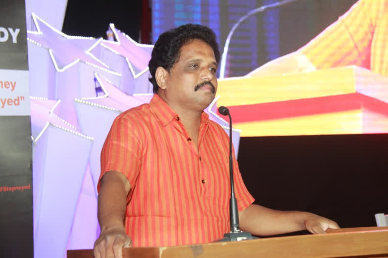 Arjuna Award issue, Arjuna Award, Su Venkatesan MP, SuVe4Madurai, su venkatesan latest news, su venkatesan about arjuna award, su ve questions in parliament, Ministry of Youth Affairs and Sports, Anurag Singh Thakur answers, Anurag Singh Thakur, சு வெங்கடேசன் எம் பி, சு வெங்கடேசன் செய்திகள், விளையாட்டுத்துறை அமைச்சர், அனுராக் சிங் தாகூர், அர்ஜுனா விருது, அர்ஜுனா விருது சர்ச்சை, no arjuna for badminton sport, arjuna award for badminton, பூப்பந்து விளையாட்டு, பூப்பந்து அர்ஜுனா விருது, மக்களவை உறுப்பினர் சு வெங்கடேசன், நாடாளுமன்ற கேள்வி பதில்