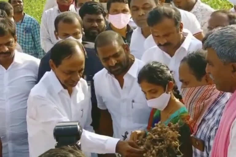 cm kcr met with farmers