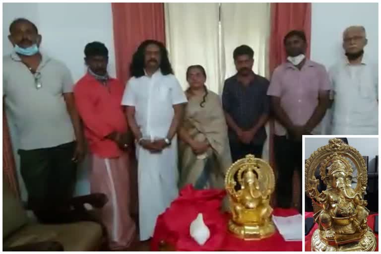 തൃശൂർ വിഗ്രഹ തട്ടിപ്പ് അറസ്റ്റ് വാർത്ത  Attempt to sell fake gold idol in Pavaratty  Thrissur idol fraud arrested news  പാവറട്ടിയിൽ വ്യാജ തങ്കവിഗ്രഹം വില്‍പന നടത്താന്‍ ശ്രമം  Thrissur Crime news  തൃശൂർ ക്രൈം വാർത്ത