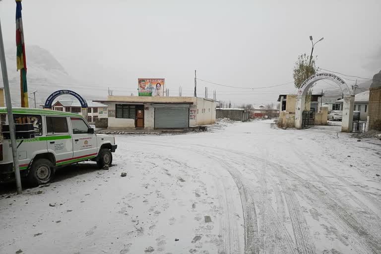 heavy snowfall in lahaul