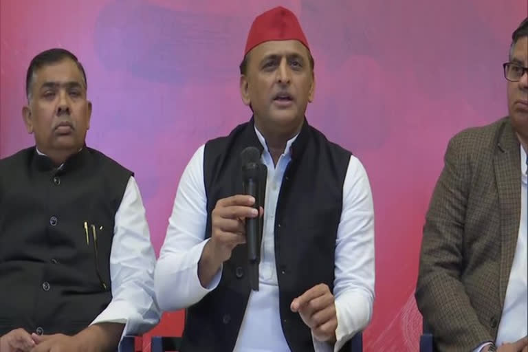 Yogi regime only changes names of places  UP will soon change govt: Akhilesh Yadav  Uttar pradesh assembly election 2022  ഉത്തർപ്രദേശിൽ ഭരണമാറ്റമെന്ന് അഖിലേഷ്‌ യാദവ്  ബിജെപിക്കെതിരെ വിമർശനവുമായി എസ്‌.പി  ഉത്തർ പ്രദേശ് നിയമസഭ തെരഞ്ഞെടുപ്പ് 2022