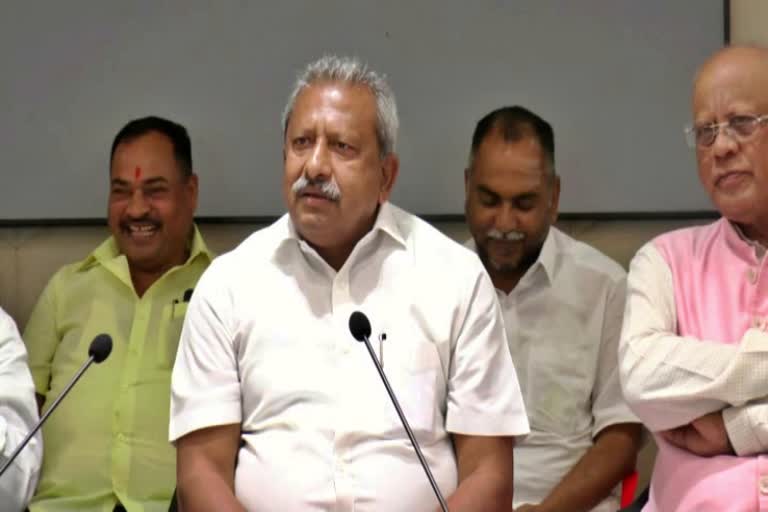 Minister Bhairathi Basavaraj gave controversial statement against congress