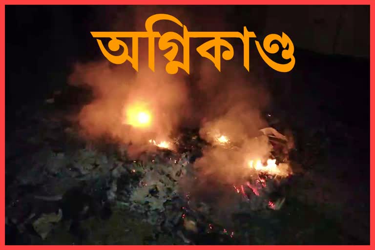 fire-in-rangapara-hindi-school-at-sonitpur